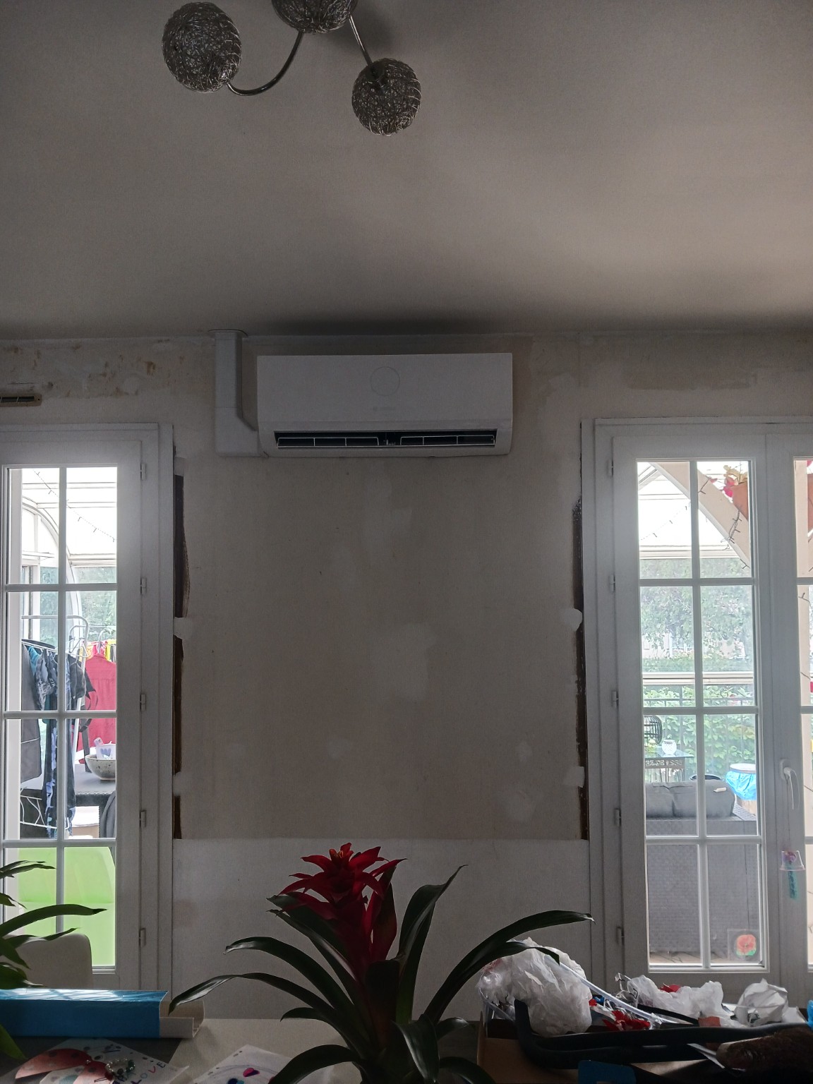 Climatisation Bosch installée dans une pièce de vie